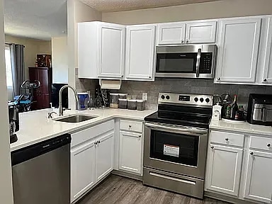 Building Photo - 13181 Murdock Ter