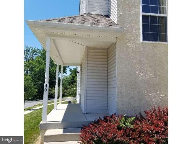 Building Photo - 46 Prince Dr