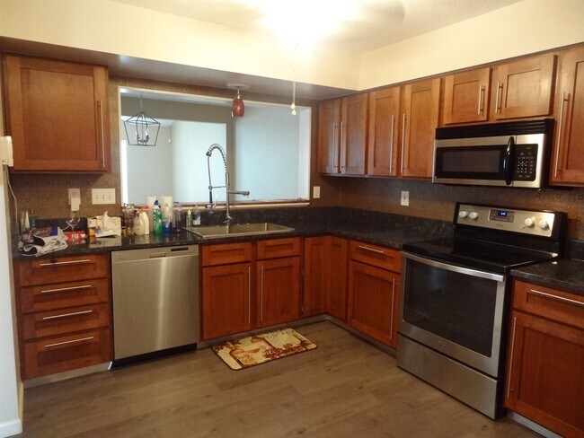 Building Photo - 7312 Ridge Edge Ct