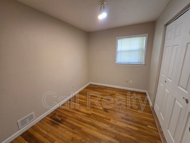 Foto del edificio - 1218 E 33rd Ave