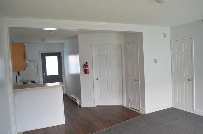 Foto del edificio - 557 W Church St