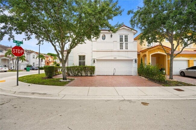 Foto del edificio - 8741 NW 110th Ave
