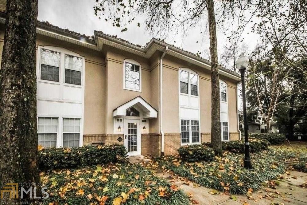 Foto principal - 240 Renaissance Pkwy NE