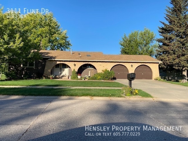Primary Photo - 3111 Flint Dr