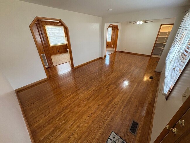 Foto del edificio - 328 Jacksonian Dr