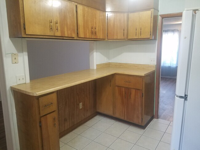 kitchen - 105 Forest Way