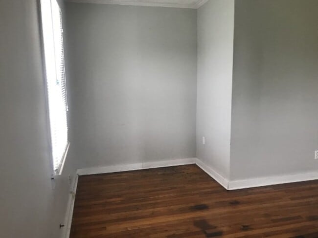 Building Photo - 603 Long Hollow Pike