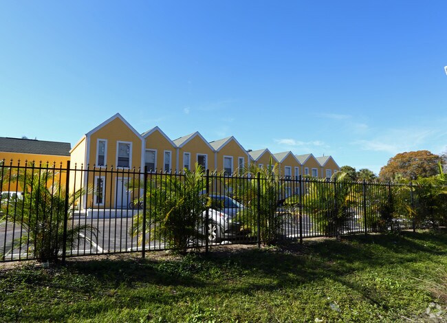 Foto del edificio - Desoto Apartments