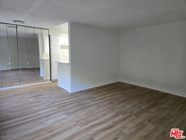Foto del edificio - 1226 Larrabee St