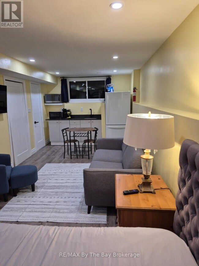 Photo du bâtiment - 7 Harbour Crescent