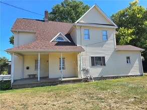 Building Photo - 866 McIntire Ave