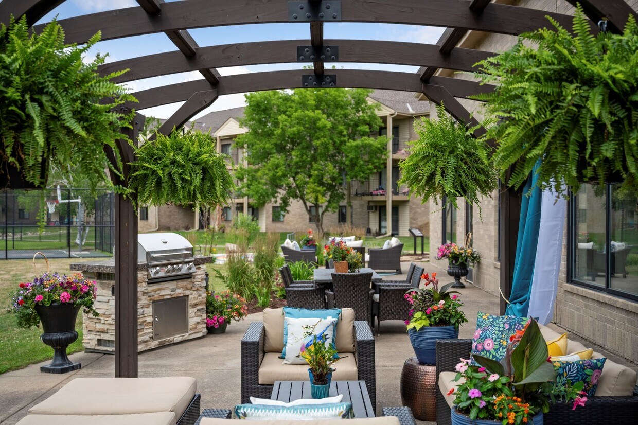 SpringBrook Apartments Fridley, MN