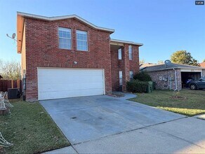 Building Photo - 901 Mill Branch Dr