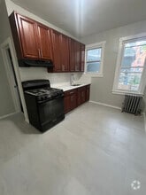 Building Photo - 144-46 S Durand Pl