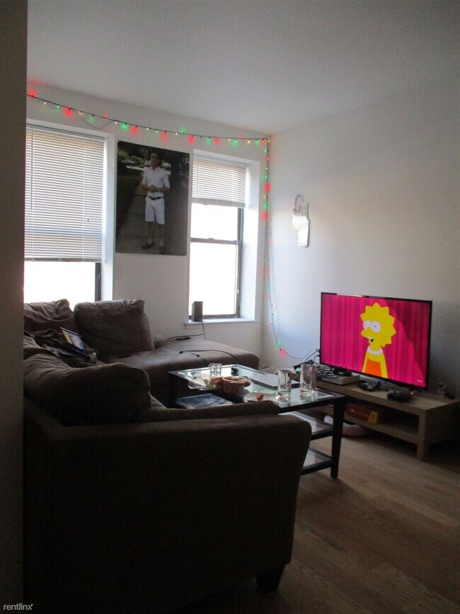 Building Photo - 3 br, 1 bath  - 780 Columbus Ave # 103 103