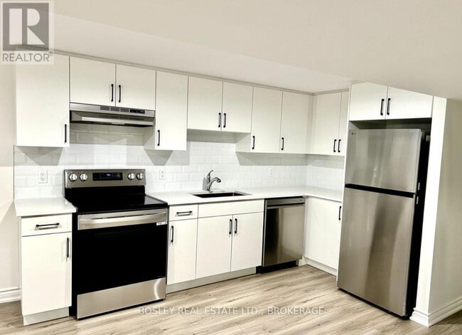 Building Photo - 30 The Promenade