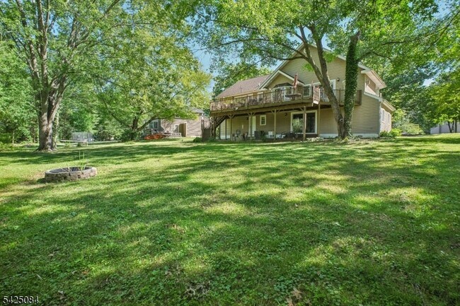 Foto del edificio - 195 Chaucer Dr