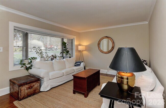 Foto del edificio - 1308 Mockingbird Ln