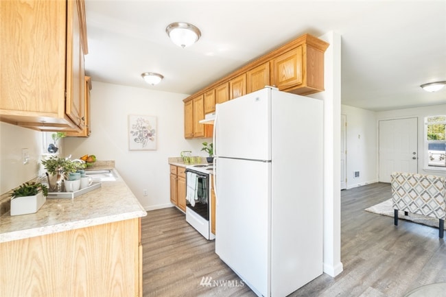 Building Photo - 1744 N Rainier Ave