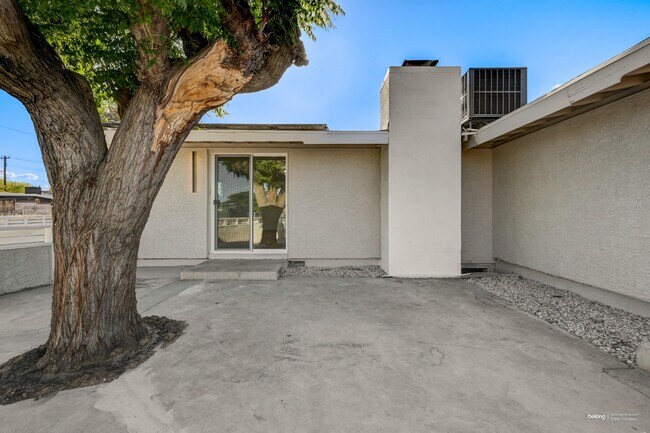 Foto del edificio - 5326 Evergreen Ave