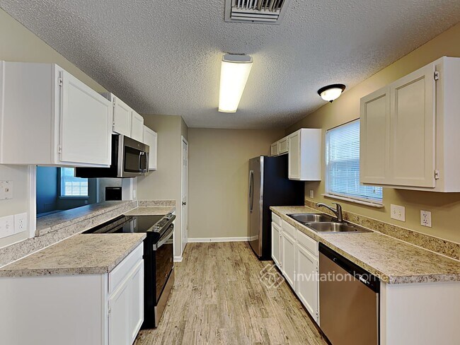 Foto del edificio - 12565 Goldberry Ct