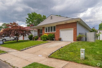Building Photo - 1031 Di Antonio Dr