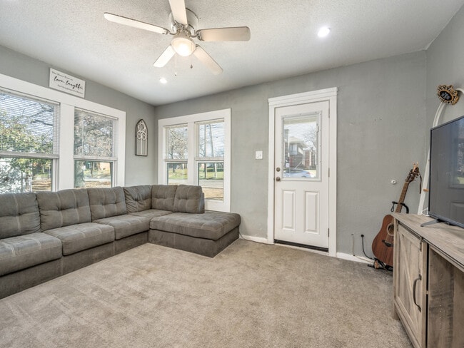 Photo - 2701 N Locust St House