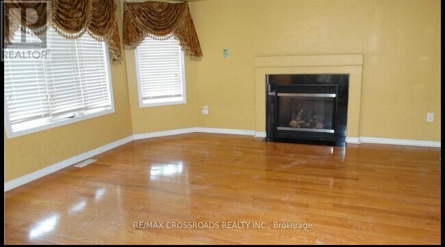 Building Photo - 88 Rouge River Dr