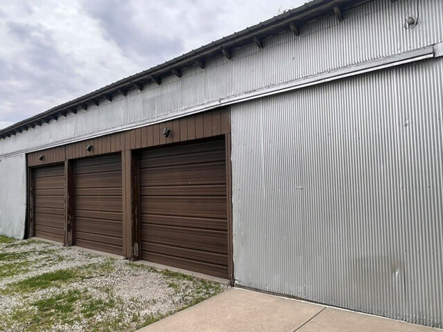 Garaje para 3 coches - 3220 Heartland Dr
