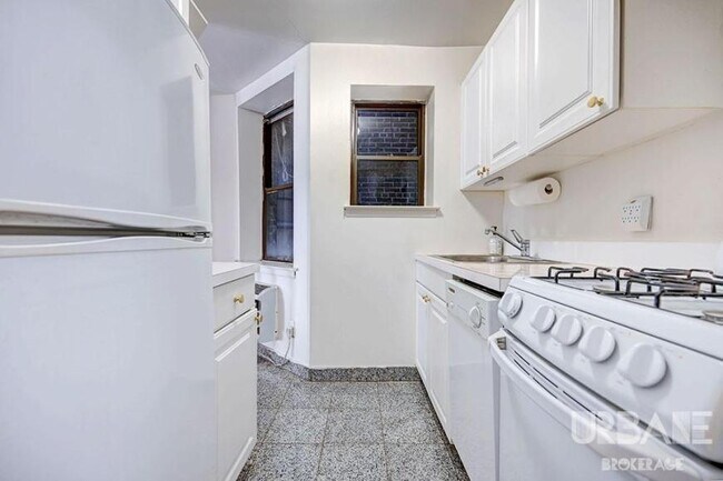 Foto del edificio - 0 bedroom in NEW YORK NY 10014