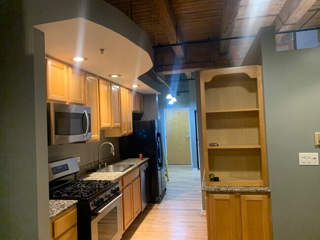 Foto del edificio - 2310 S Canal St