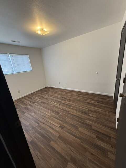Building Photo - 2 bedroom 2 bath apartment for rent