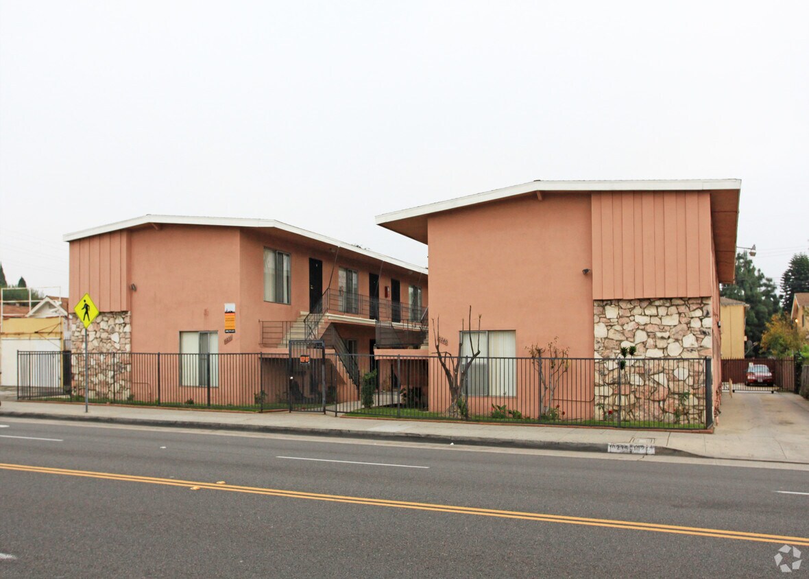 Building Photo - 10236 California Ave