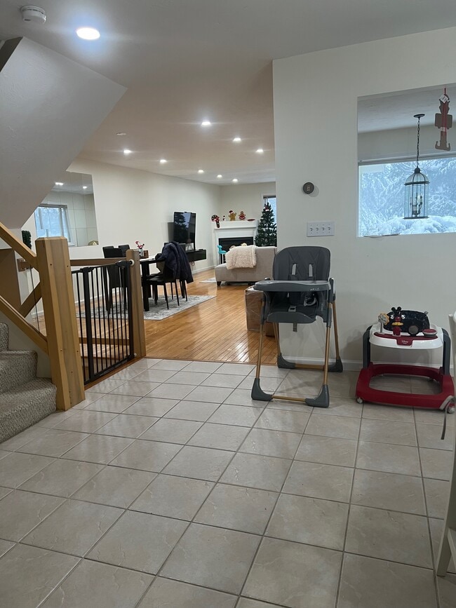 Foto del edificio - 411 Captain Eames Cir