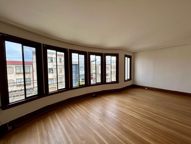 Building Photo - 461 22nd Ave