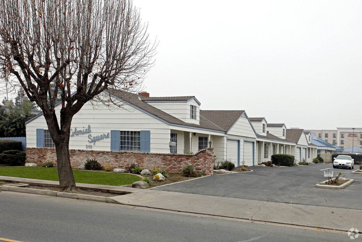 Foto del edificio - 840-850 E Merritt Ave