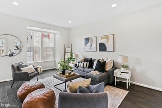 Building Photo - 7610 Golden Slumber Ln