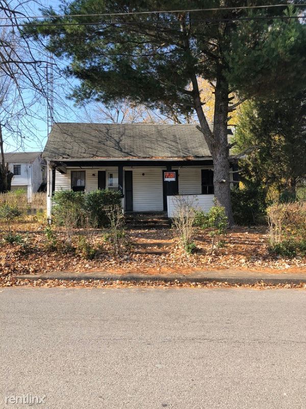 Primary Photo - 1 S Main St