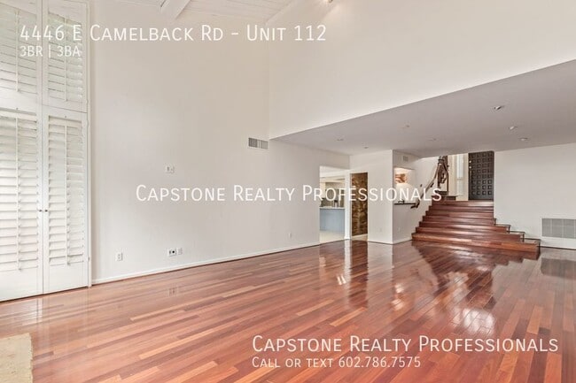 Building Photo - Stunning 3 Bedroom, 2.5 Bath Townhome in H...