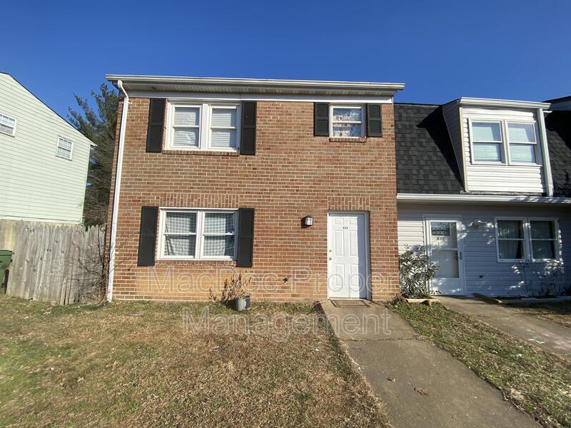 633 Anvil Rd, Fredericksburg, VA 22405 Townhome Rentals in