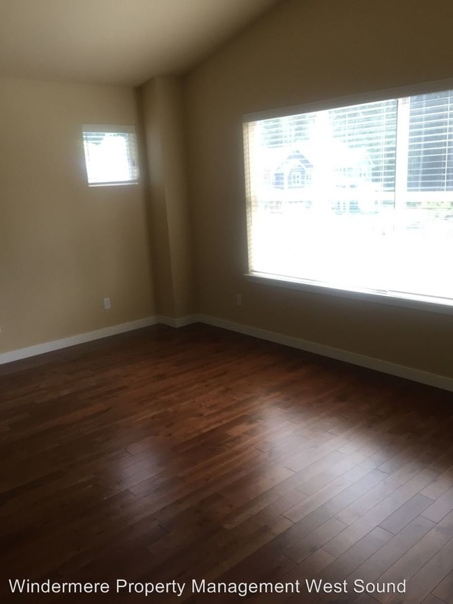 Building Photo - 4 br, 2.5 bath House - 8519 Canova Avenue NW