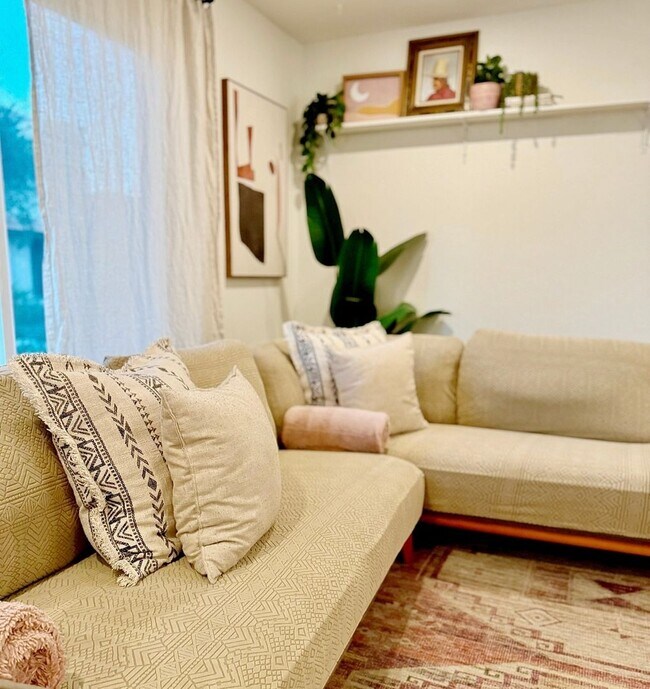 Photo - Spacious & Stylish 3BR Townhome in 85250! ...