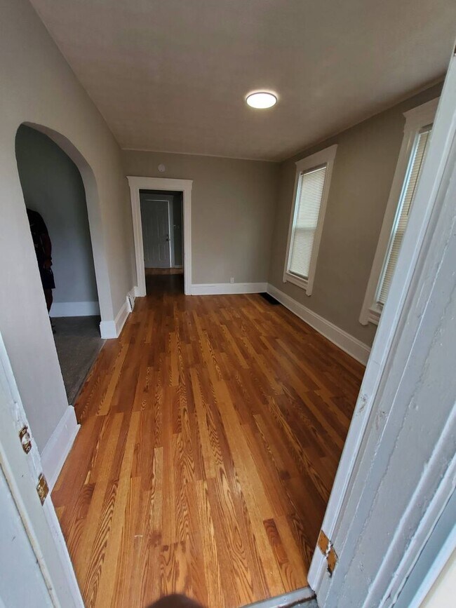 Foto del edificio - 4216 Clybourne Ave