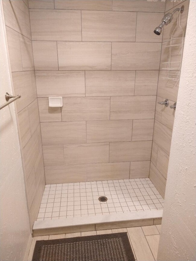 Building Photo - 2333 Patrick St