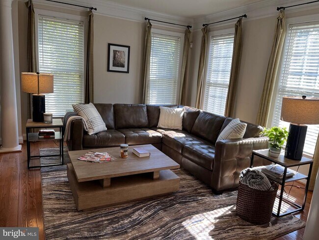 Foto del edificio - 9161 Moonstone Dr