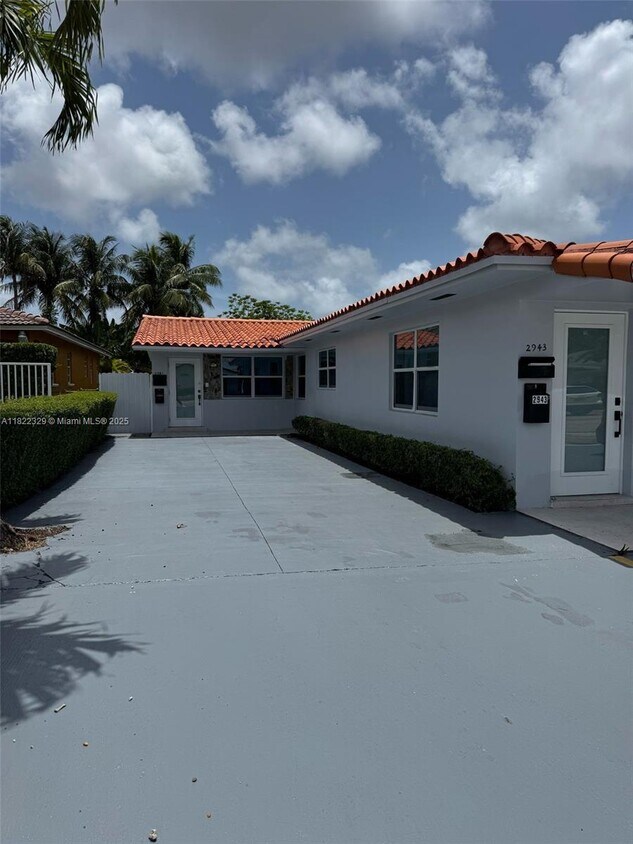 Primary Photo - 2941 SW 36th Ave