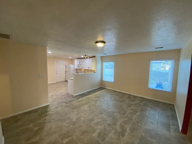 Foto del edificio - 1202 Villa Rd SE