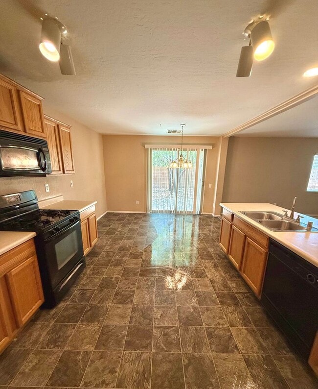Foto del edificio - Mountain Edge home for RENT