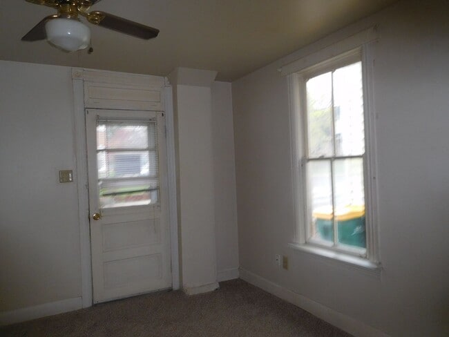 Building Photo - 147-149 N. Potomac Street