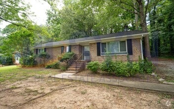 Building Photo - 2720 Darrow Rd